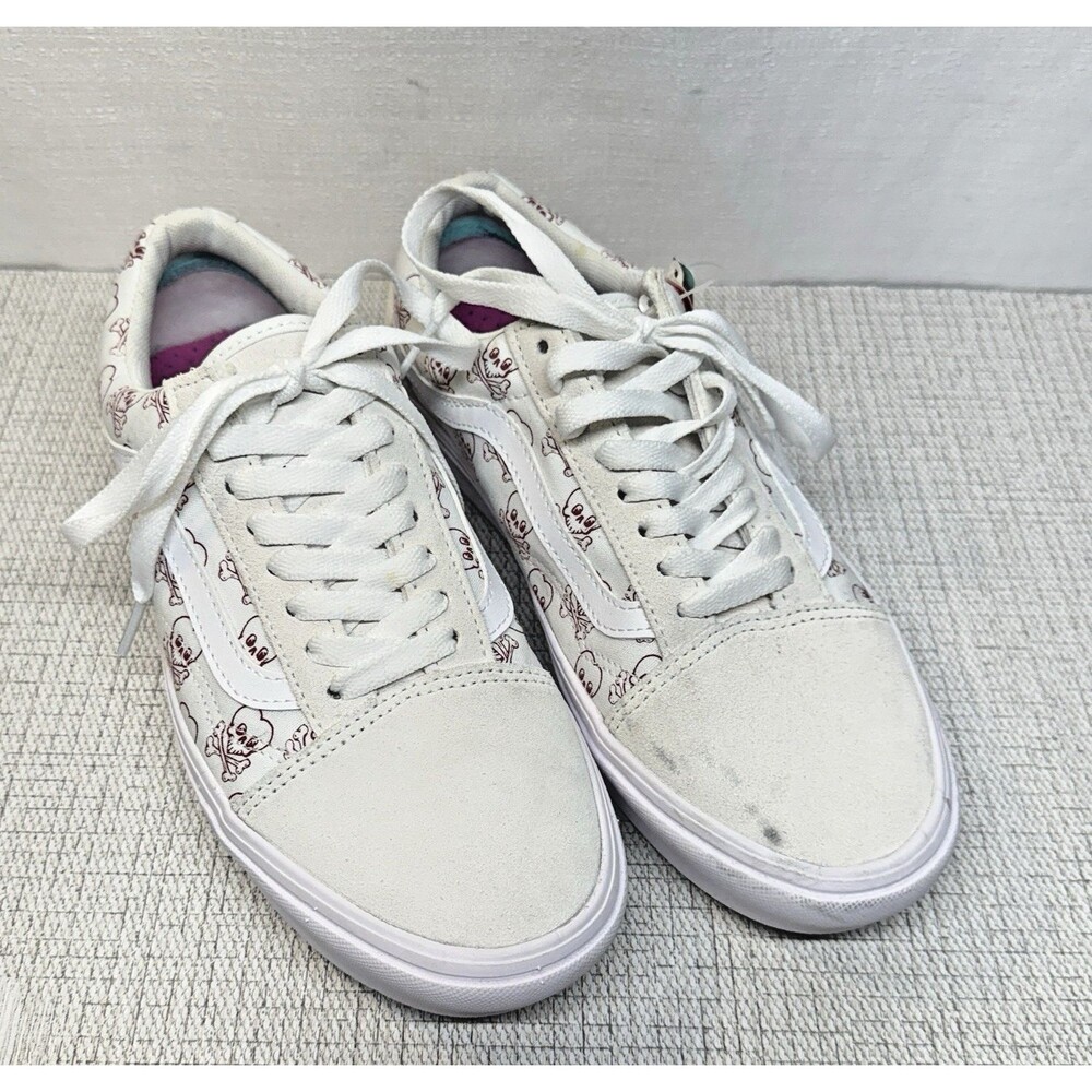 Vans Old Skool ComfyCush Womens 9 Cream Skull Heart Print Sneakers Skater Punk